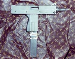 Uzi_Vuitton